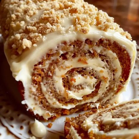 Carrot Cake Roll with Cream Cheese Frosting Carrot Cake Swiss Roll Recipe, Spice Cake Roll, Carrot Cake Roll Recipe, Christmas Cake Roll, Carrot Cake Roll, Carrot Cake Dessert, Chocolate Carrot Cake, Carrot Desserts, Pumpkin Rolls