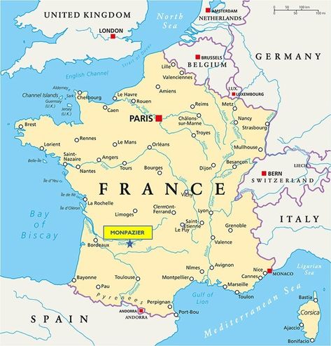 Monpazier is officially one of France's "Most Beautiful Villages" - Deep Heart of France France For Kids, Culture Of France, Map Of France, History Of Medicine, Regions Of France, Paris Italy, France Flag, Lyon France, France Map