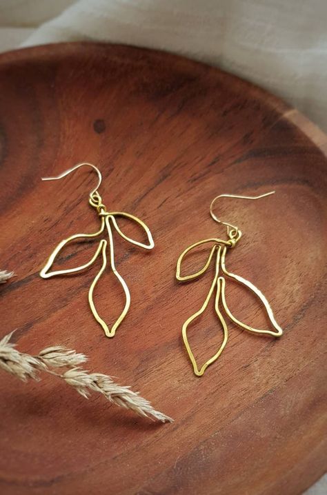 Leaf Earrings Diy, Wire Leaf, Homemade Jewellery, Olive Leaf Ring, Copper Accessories, Leaves Earrings, Branch Earrings, Wire Wrapped Jewelry Diy, Jewelry Safe