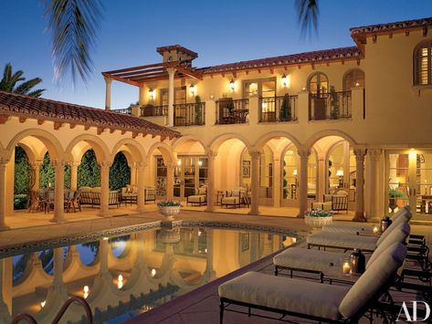 Boho Glam Home, Hacienda Style Homes, Mediterranean Architecture, Mediterranean Style Homes, Mediterranean Home Decor, Casas Coloniales, Enchanted Home, Hacienda Style, Spanish Style Homes