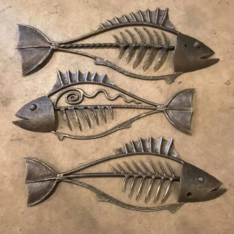 Fish Sculptures, Metal Sculpture Artists, Welding Ideas, Welding Art Projects, Metal Fish, Fish Sculpture, Metal Yard Art, Metal Sculptures, Metal Garden Art