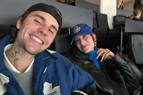 Justin and Hailey Bieber had their latest date night in Toronto on Thursday and attended the Maple Leafs' match against the Ottawa Senators at the Scotiabank Arena. Hailey And Justin Bieber, Hayley Bieber, Life Is Crazy, Hailey And Justin, Hailey Justin, Justin And Hailey Bieber, The Biebers, Justin And Hailey, Justin Hailey