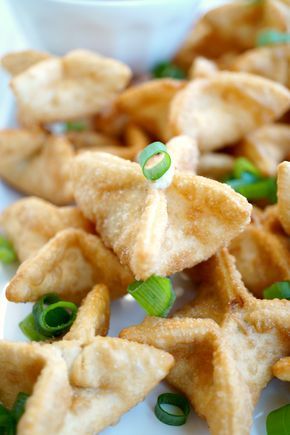 vegan crab cream cheese wontons | The Baking Fairy Sushi Cream Cheese, Vegan Crab Rangoon, Crab Wontons, Vegan Chinese Food, Vegan Air Fryer, Vegan Crab, Homemade Pastry, Vegan Chinese, Cream Cheese Wontons