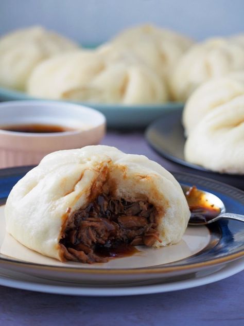 Siopao with asado filling is the ultimate Asian snack or appetizer. With soft, fluffy bread and sweet and savory flavors, these steamed buns are hearty and tasty! Siopao Asado Recipe, Chicken Asado, Pork Asado, Siopao Recipe, Asado Recipe, Kawaling Pinoy, Steamed Pork Buns, Meat Bun, Fluffy Bread