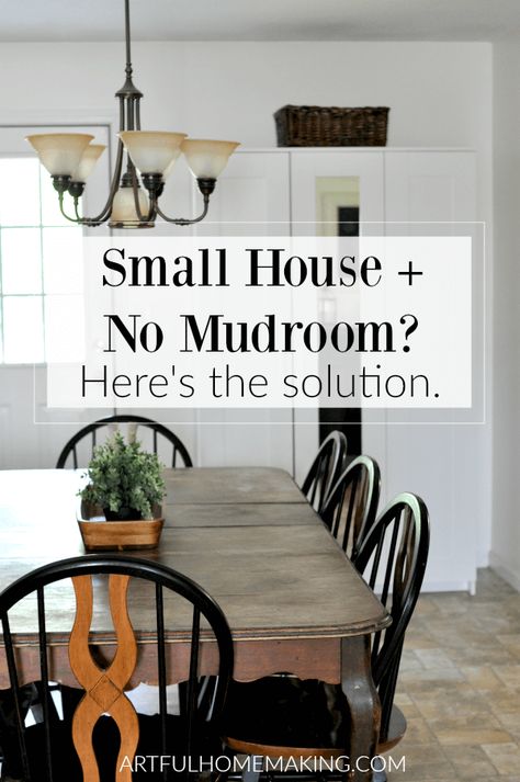 What to Do When You Don't Have a Mudroom Perfect Mudroom, Oasis Decor, Small House Storage, Small Mudroom Ideas, Creating An Entryway, Mud Room Entry, Mudroom Organization, Drawing Room Decor, Coat Storage