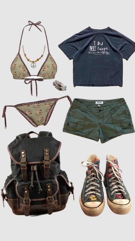 Summer Outfits Hiking, 2000s Beachy Outfits, Summer Clothes Grunge, Crunchy Aesthetic Outfit, Aesthetic Camping Outfits, Boho Beachy Outfits, Hippy Summer Outfits, What To Wear On A Road Trip, Alt Beachy Outfits