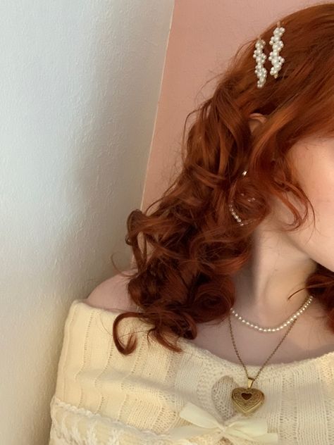 Red Hair Inspo, Ginger Hair Color, Ginger Girls, Lily Evans, Penteado Cabelo Curto, Foto Ideas Instagram, Orange Hair, Hair Inspo Color, Ginger Hair