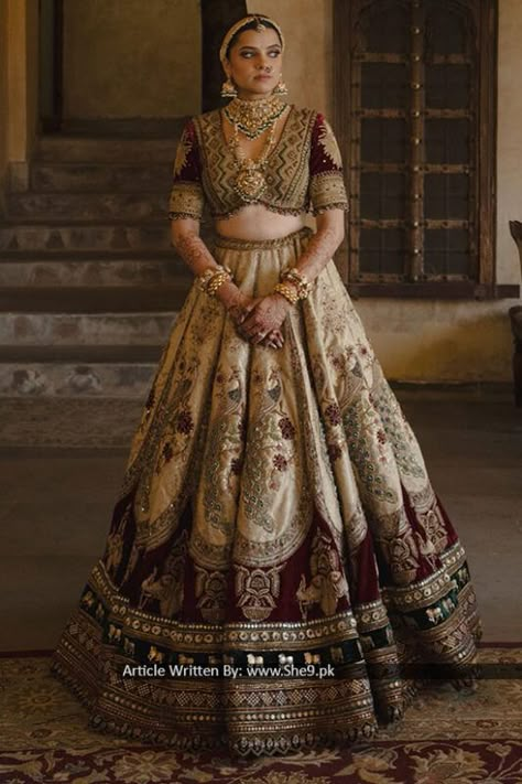 Marwari Couture Lehenga, Marwar Couture Lehenga, Pastel Bridal Lengha, Reception Dress Bride Indian Saree, Bridal Lengha Designs Latest, Indian Clothes Aesthetic, Latest Wedding Lehenga Designs, Barat Lehnga, Mother Daighter