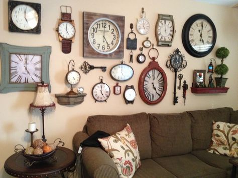 Clock wall- My grandpa basically invented this :-P Clocks Wall Living Room, Mirror Clock Wall Decor, Wall Clock Decor Living Room, Clock Decor Ideas, Cool Clocks, Clock Wall, Large Wall Decor, Clock Decor, Wall Gallery