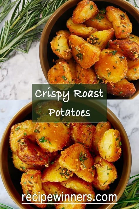 Making Roast Potatoes, Best Roast Potatoes, Crispy Roast Potatoes, Crunchy Potatoes, Roasted Potato Recipes, Potatoes Recipes, Roast Potatoes, Christmas Lunch, Potato Side Dishes