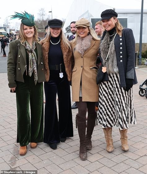 Cheltenham Festival Outfit, Races Outfit Winter, Cheltenham Races Outfits, Horse Race Outfit, Cheltenham Races, Race Outfit, Cheltenham Festival, Dress Code Casual, Race Day Outfits