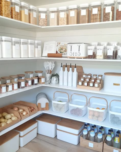 27 Pantry Shelving Ideas for Efficient & Stylish Storage Solutions - placeideal.com Desain Pantry Dapur, Pantry Closet Design, Organiser Cucina, Pantry Layout, Pantry Decor, Pantry Organisation, Desain Pantry, Pantry Remodel, Organized Pantry