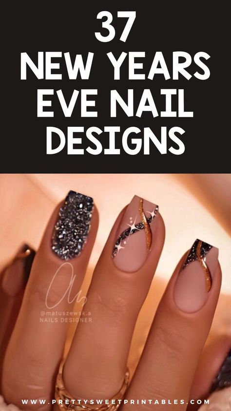 new year eve nail designs ideas New Year’s Eve Gel Nails Short, Acrylic Nail Designs Black Sparkle, Black And Gold Tips Nails, January Nail Designs New Years Ideas, Nail Colors For New Years, New Years Nails Elegant, Nail Ideas For New Years 2024, Nail Designs For The New Year, Gel Nails Ideas New Years