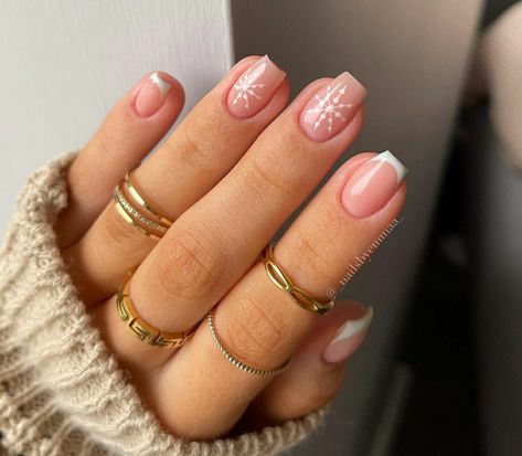 Nude Base Christmas Nails, Christmas Nail Art Designs Square Nails, Slight Christmas Nails, Simple Winter Nails French Tips, Neutral Christmas Nails Square, Nude Nails With Snowflakes, Square Christmas Nails Short, French Xmas Nails, Biab Christmas Nail Design