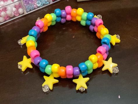 Rainbow Kandi, Kandi Inspiration, Beaded Bracelet Ideas, Pulseras Kandi, Kandi Cuff Patterns, Kandi Beads, Diy Kandi Bracelets, Kandi Cuffs, Pony Bead Bracelets