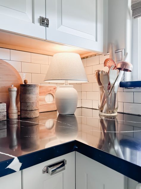 Kitchen Lamps On Counter Glass, Using Lamps In The Kitchen, Lamp On Kitchen Table, Lamp In Kitchen Corner, Kitchen Counter Lamps Countertops, Small Lamp In Kitchen Countertops, Lamp On Kitchen Counter Countertops, Cozy Kitchen Lamp, Kitchen With Lamp