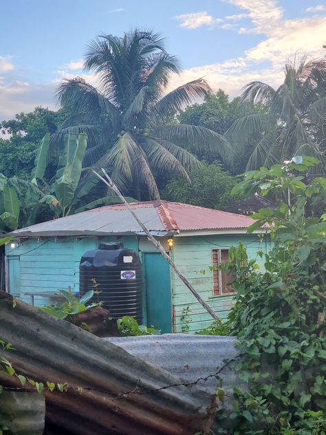 West Indies Aesthetic, Jamaican Houses, Jamaican Aesthetic, Jamaican House, Jamaica Culture, Study Abroad Travel, Visit Jamaica, Jamaican Culture, Caribbean Culture