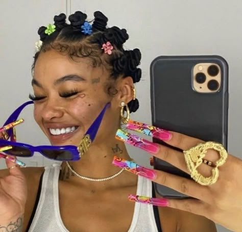 “Bantu knots💆🏾‍♀️✨” Bantu Knot Hairstyles, Bantu Knot, India Love, Bantu Knots, Natural Hair Styles Easy, Hair Styles Easy, Black Hairstyles, Hair Stuff, Aesthetic Hair