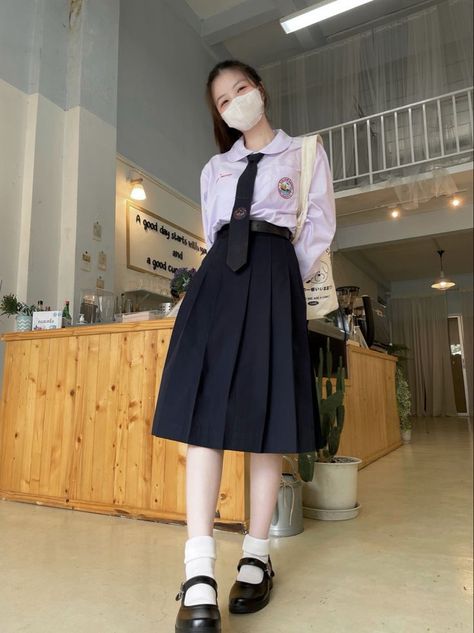 School Long Skirt Outfits, Long Skirt School Uniform, Long Skirt Uniform, Uniform Long Skirt, Korean Uniform School, Long Dress Korean Style, Thai Student Uniform, Long Dress Korean, Korean Style Winter