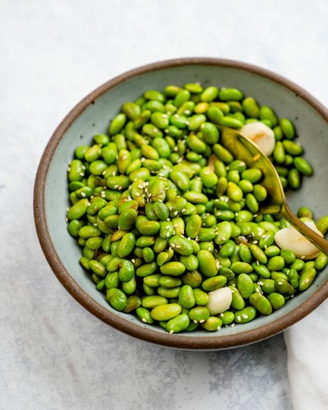 Plant Protein Recipes, Edamame Recipe, High Protein Vegan Snacks, Vegan Protein Snacks, Shelled Edamame, Edamame Recipes, Vegan High Protein, Vegan Protein Recipes, Vegan Protein Sources