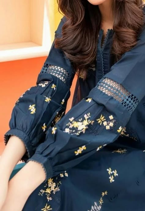 Kurti Sleeves, Kurti Sleeves Design, Lace Dress Design, Latest Dress Design, Trendy Shirt Designs, Stylish Short Dresses, Pakistani Dresses Casual, Dress Design Patterns, Sleeves Designs For Dresses