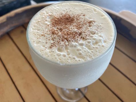 Meet 'Moose Milk,' the Wintry Cocktail of the Canadian Military - Gastro Obscura Moose Milk Recipe, Moose Milk, Gastro Obscura, Best Vanilla Ice Cream, Batch Cocktails, Canadian Military, Recipes Drinks, Cold Coffee, Chocolate Shavings