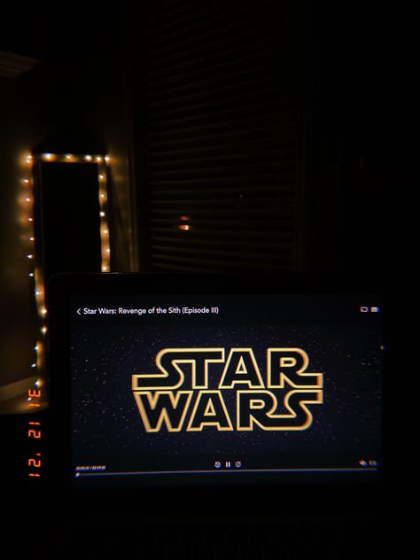 Star Wars Movie Night Aesthetic, Star Wars Girl Aesthetic, Star Wars Movie Night, Star Wars Background, Anakin And Padme, Star Wars Aesthetic, Star Wars Watch, Star Wars Anakin, Stars Wars