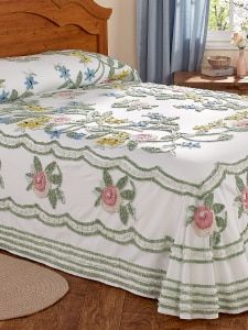 Vintage Bedspread, Vermont Country Store, 1950s Design, Chenille Bedspread, Cotton Bedspread, Traditional Pillows, Vintage Bedroom, Quilted Bedspreads, Country Store