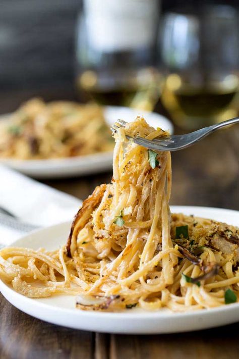 Creamy Linguine, Pasta Recipes Vegetarian, Fennel Pasta, February Recipes, Fennel Recipes, Farmers Market Recipes, Roasted Fennel, Csa Recipes, Vegetarian Dish