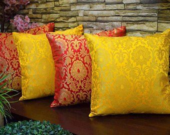 Fancy Pillows, Indian Cushions, Designer Bed Sheets, Cushion Embroidery, India Home Decor, Indian Home Interior, Silk Cushions Covers, Ethnic Home Decor, Pillow Crafts