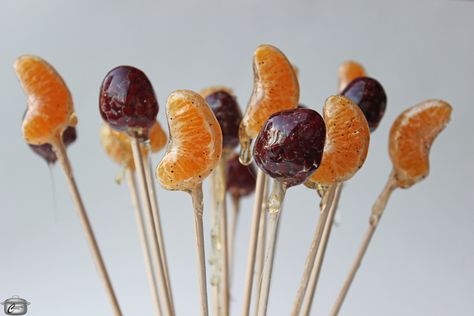 Fancy Lollipops, Lollipop Business, Fruit Lollipops, Diy Lollipops, Candy Gummies, Gourmet Candy Apples, Homemade Lollipops, Gourmet Lollipops, Lollipop Recipe