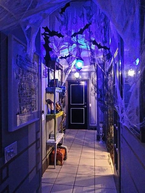 Casa Halloween, Halloween Decor Diy, Halloween House Party, Spooky Halloween Party, Adornos Halloween, Halloween Prop, Halloween Tattoo, Diy Halloween Decor, Halloween Bash