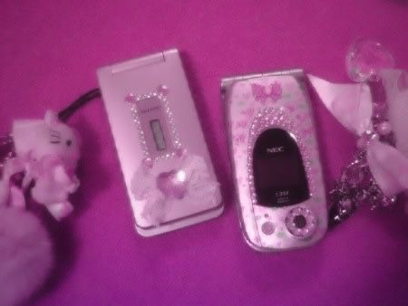 2000s Phone, Flip Phone Aesthetic, Cute Tech, Y2k Phone, Retro Phone, Gyaru Fashion, 2000s Aesthetic, Flip Phone, Phone Aesthetic