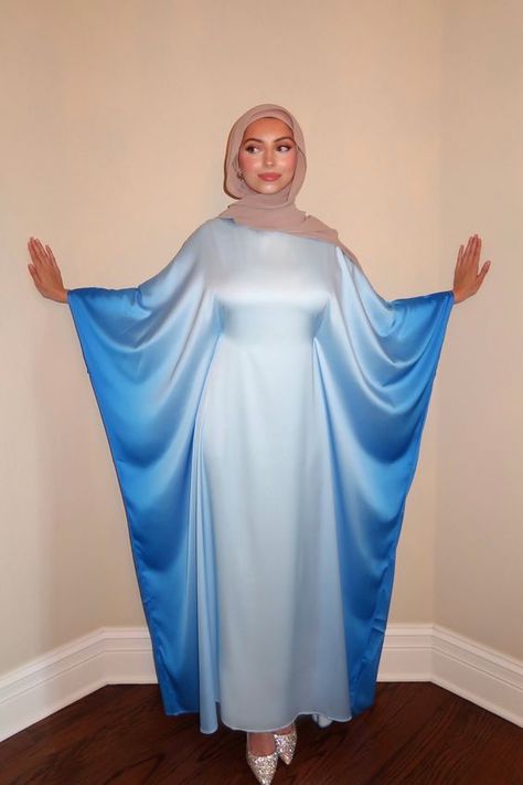 It is the fourth abaya I order in this model I love it because the fabric is fresh and they look amazing! Of excellent quality Butterfly Suit Design, Outfits For Ramadan, Butterfly Abaya Design, Spider Persona, Muslim Fashion Abayas, Somali Clothes, Satin Abaya, Butterfly Abaya, Blue Abaya