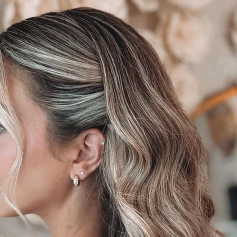 I Do Hair by Kimberly May LLC Wedding/Event Hair CHI-IL-WI-MI on Instagram: "This Swept Back Hairstyle is a new favorite 🥰 What to ask for ⤵️ - Swept back to center of head (not tightly tucked down) - Fluffy Waves - Extensions for extra longevity LOVE THIS LOOK? Let me know! #idohairbykimberlymay #idohairbykmay #chicagoweddinghair #chicagoweddinghairstylist #lakegenevawedding #lakegenevahairstylist #weddinghairstylist #weddinghairstylistchicago #glambride #bridehairstyle #loosewaves #weddinghair #bridesmaidhair #alldownhairstyle #hollywoodwaves #longlastinghairstyle #bridalhair #weddingtips #weddinghairstyles #weddinghairtips #performancewithpurpose #2023bride #2023weddingtrends #fluffywaves #luxyhairpartner #luxyhair #waves #updo #halfuphalfdown #partypony idohairbykimberlymay id Wedding Hair Pinned Back Both Sides, Wedding Hair Half Behind Ear, Sleek Hairstyles Bridesmaid, Bride Hair Behind Ears, Bridal Hair Down Pinned Back, Side Back Wedding Hair, Glamorous Waves Wedding Hair, Bridal Hair Down Fine Hair, Bride Hair Tucked Behind Ear