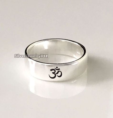 #omring #omsilverring #yogaring #religiousring #ombandring #silverring #ring #925sterlingsilver Om Silver Ring, Female Rings, Yoga Ring, Oxidized Ring, Engraved Ring, Stylish Jewelry, Engraved Rings, Ring Band, Boho Rings