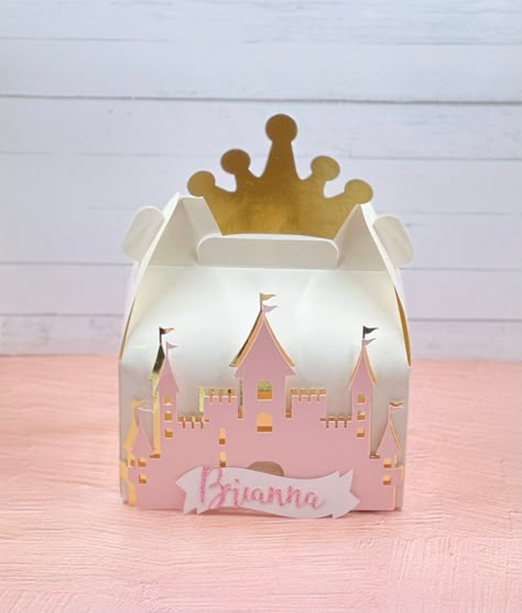 Princess Party Boxes, Princess Goodie Bags Diy, Cinderella Candy Boxes, Party Favors Princess Theme, Princess Treat Boxes, Royal Princess Party Favors, Princess Favor Boxes, Princess Favors Ideas, Princess Theme Goodie Bags