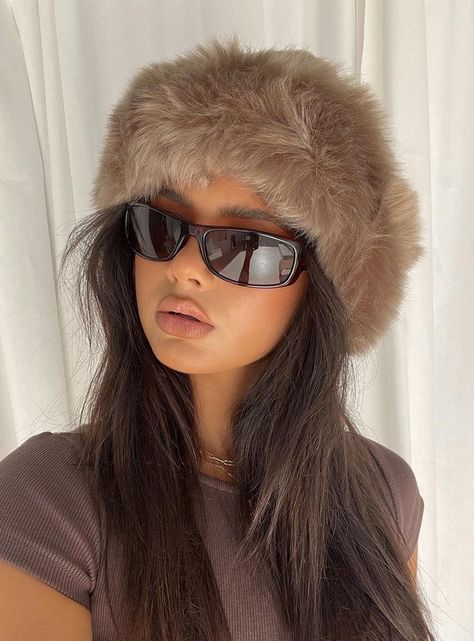 Faux Fur Hats, Fuzzy Bucket Hat Outfit Winter, Fur Hats Outfit, Hat And Glasses Outfit, Faux Fur Headband Outfit, Fuzzy Headband Outfit, Bonette Hat Outfit, Faux Fur Hat Outfit, Winter Hats Outfit