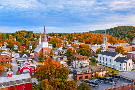 Montpelier Vermont, Leaf Peeping, Places In America, Lake Champlain, Adventures By Disney, United Airlines, Best Seasons, Road Trip Fun, Scenic Drive