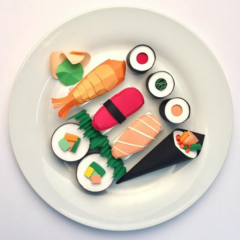 MLB on Instagram: “Testing the #papersushi 🍣😋 #papercraft #paperfood #temaki #papermodel #paperart #papercut #sushiart #sushi #maki” Paper Sushi Craft, Sushi Paper Craft, Paper Food Crafts, Sushi Craft, Butterfly Printable Template, Melts Beads, Paper Sushi, Diy Sushi, Miniture Food