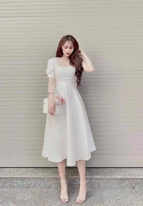 Teenager Dress For Wedding, Wedding Dresses For Teenagers, Evening Dress Outfit, Simple White Dress, Civil Wedding Dresses, Elegant Outfit Classy, Frock Patterns, Kawaii Fashion Outfits, Frocks For Girls