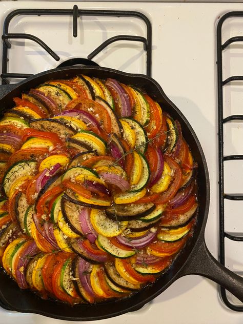 One pan classic Ratatouille full of flavor and so versitile! Recipe dound at @MyMessyKichen__ on instagram Skillet Ratatouille, Roasted Vegetable Ratatouille, Classic French Ratatouille Recipe, Ratatouille Critic, Traditional Ratatouille, The Great Escape, How Big Is Baby, Pita, Macaroni