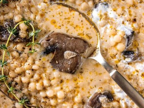 Creamy Mushroom & Pearl Couscous Soup - Must Love Garlic Pearl Couscous Soup, Mushroom Couscous, Couscous Soup, Dried Dill, Pearl Couscous, Creamy Mushroom Soup, Couscous Recipes, Dried Thyme, Small Pasta