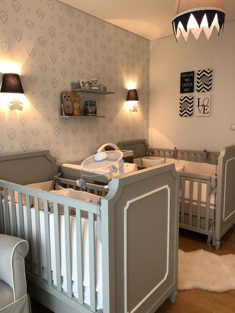 #kidsroom #nurseryroom #kidsroomdesign #twinsnursery #twinsrooms Twins Newborn Room, Twin Bedroom Ideas Aesthetic, Twins Nursery Boy And Girl, Twin Boys Nursery Ideas, Twin Babies Aesthetic, Twin Baby Room Ideas, Small Twin Nursery, Room For Twins, Twin Boy Nursery