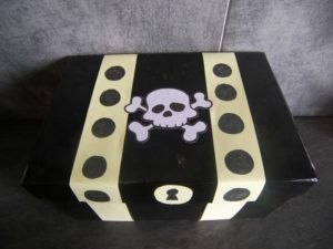 Valentine Boxes For School, Birthday Themes For Boys, Escape Game, Valentine Box, Pirate Party, Preschool Crafts, Birthday Theme, Art Diy