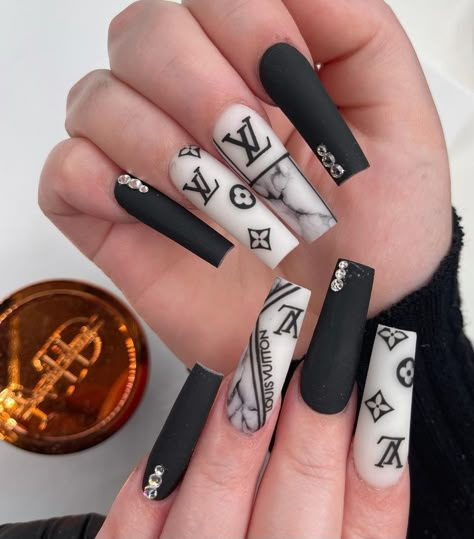 Designer Acrylic Nails Chanel, Louis Vuitton Nails Acrylic, Chanel Nail Art, Chanel Nails Design, Lv Nails, Louis Vuitton Nails, Gucci Nails, Designer Nails, Chanel Nails