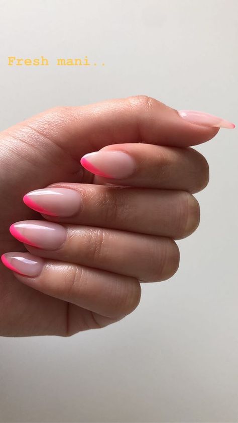 Pink Manicure, Nail Art Wedding, Oval Nails, Nails And Makeup, Up Nails, Nail It, Dream Nails, Minimalist Nails, Cute Acrylic Nails