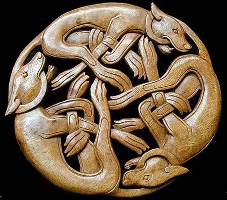 Celtic Wood Carving Running Dogs Celtic Wood, Vikings Art, Bear Grylls, Celtic Culture, Celtic Patterns, Carving Wood, Wood Carving Designs, Celtic Knotwork, Celtic Design