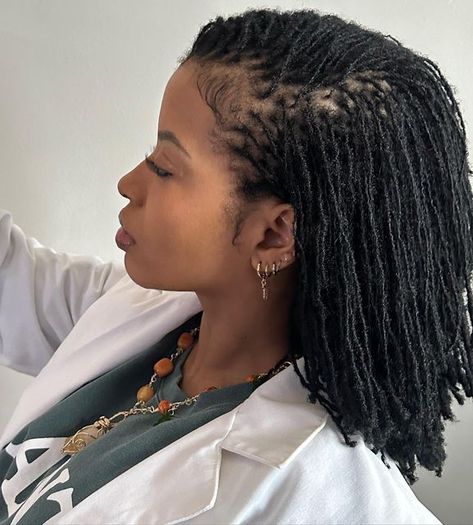 Comb Coil Micro Locs, Micro Locs Wedding Hairstyles, Sisterlocks Vs Microlocks, Styled Locs Black Women, Starter Sisterlocks On Short Hair, Microlocks Hairstyles, Micro Locks Hair Styles, Sister Locs Sisterlocks, Locs On Natural Hair