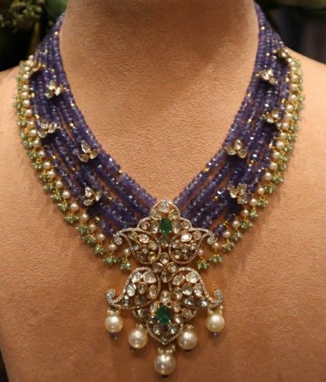 Jewellery Design Gold, Vintage Vibes Retro, Latest Gold Jewellery, Tanzanite Beads, Wedding Jewelry Sets Bridal Jewellery, Antique Necklaces Design, Bridal Jewelry Vintage, Tanzanite Necklace, Fancy Jewelry Necklace